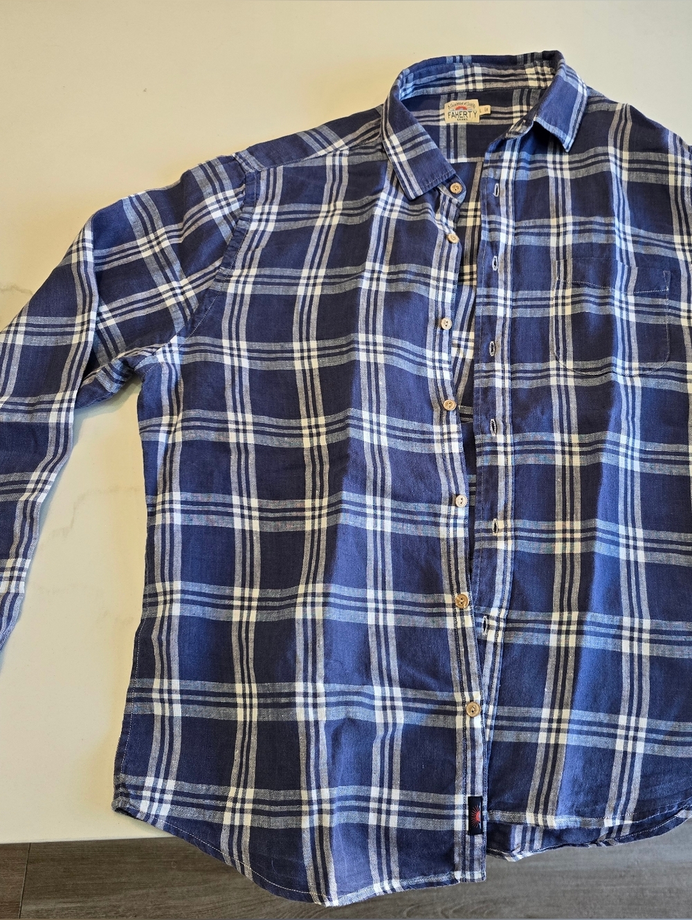 Faherty Lined Blue Plaid Button-Up Shirt - Casual Men's Flannel Size Large